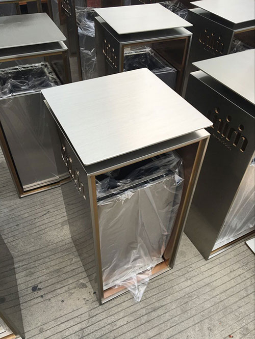 欣方圳不銹鋼垃圾箱服務(wù)湖南常德商場(chǎng)物業(yè)客戶