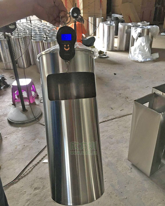 上海不銹鋼座地?zé)熁彝白愫裾娌膶?shí)料，確保質(zhì)量統(tǒng)一